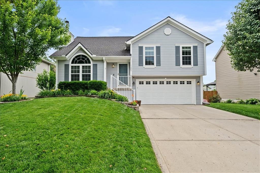 Listing Photo MLS #HMS2622905