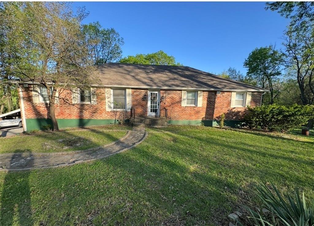 Listing Photo MLS #HMS2622935