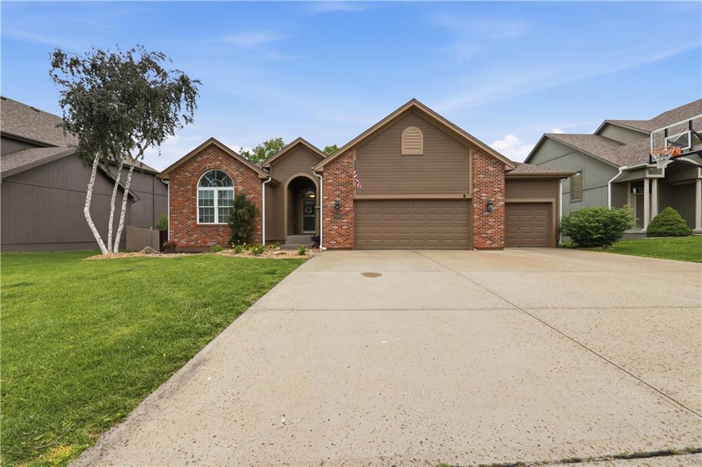 Listing Photo MLS #HMS2623539