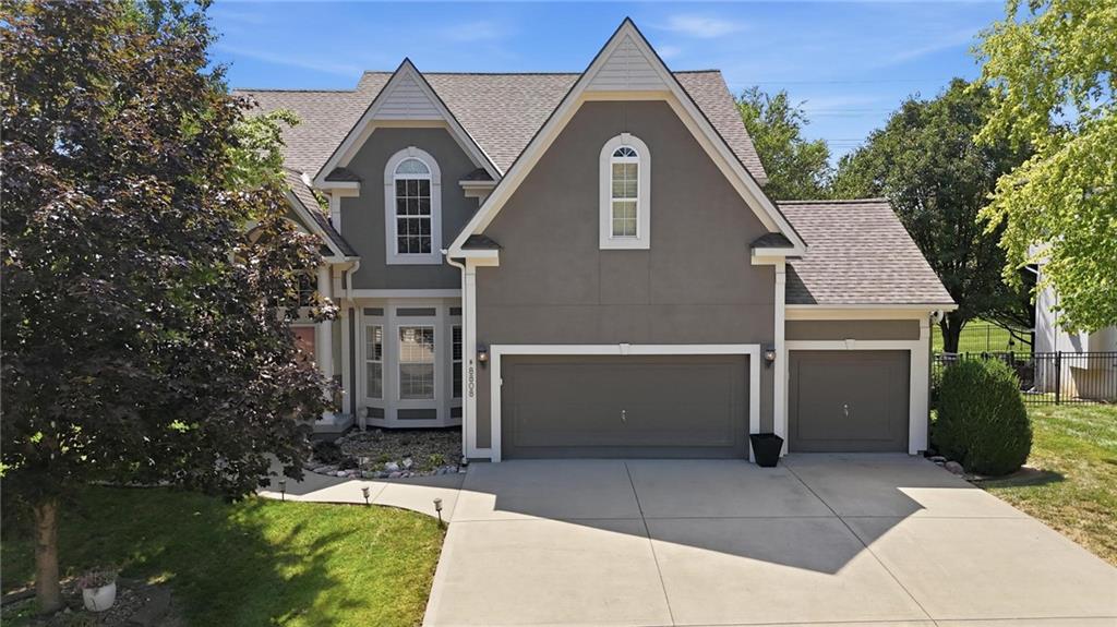 Listing Photo MLS #HMS2625411