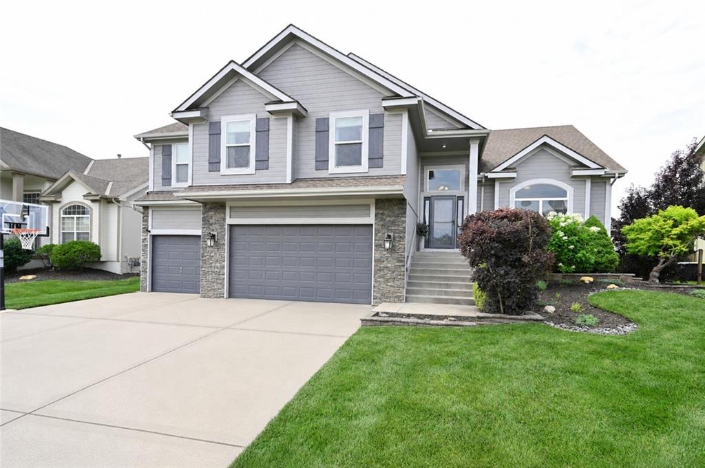 Listing Photo MLS #HMS2626282