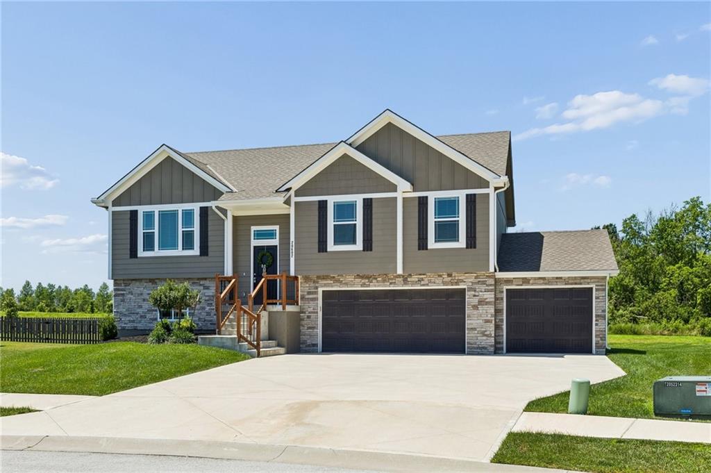 Listing Photo MLS #HMS2626504