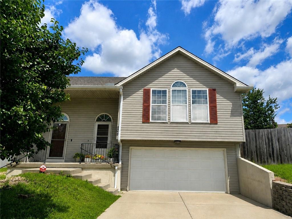 Listing Photo MLS #HMS2627203