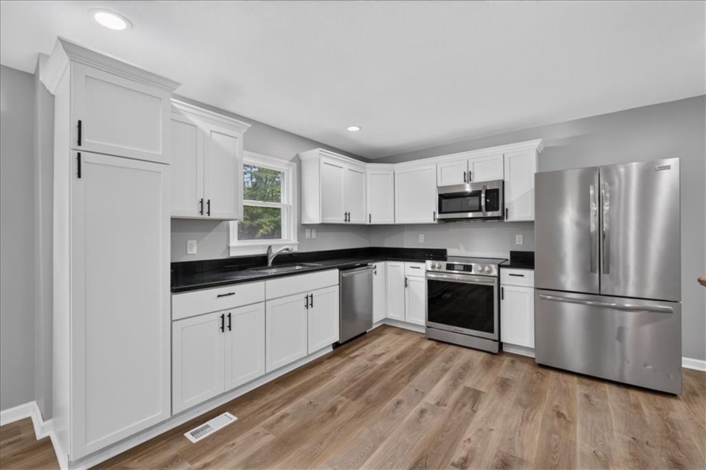 Listing Photo MLS #HMS2628369