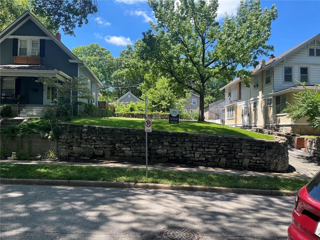 Listing Photo MLS #HMS2628535