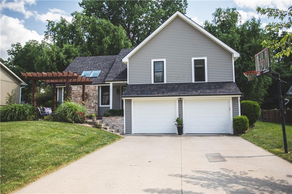 Listing Photo MLS #HMS2628611