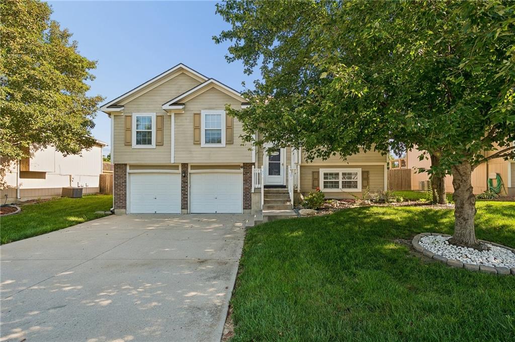 Listing Photo MLS #HMS2628930