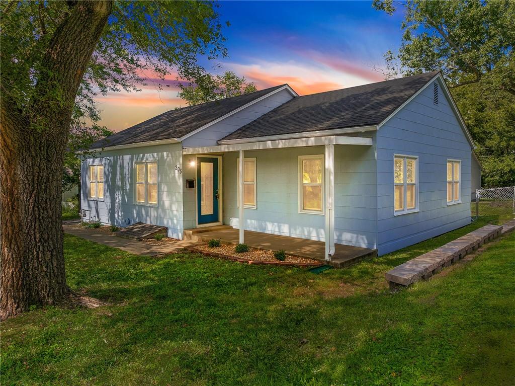 Listing Photo MLS #HMS2629404