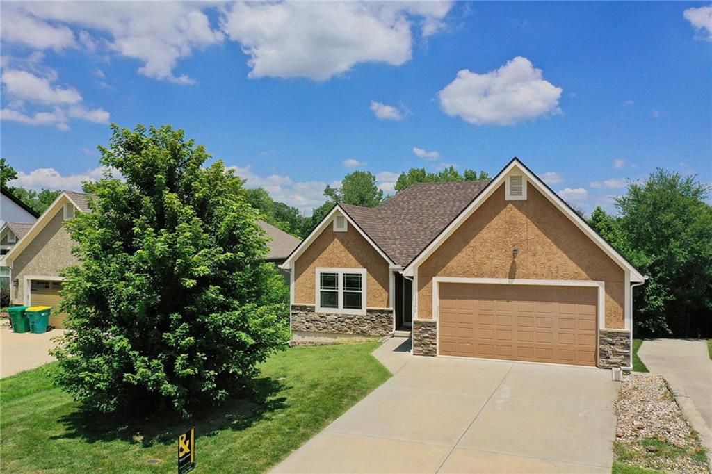 Listing Photo MLS #HMS2629949