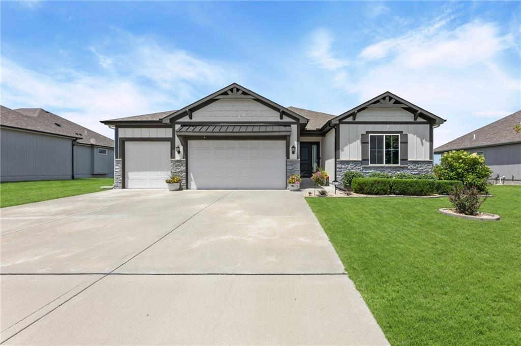 Listing Photo MLS #HMS2629963
