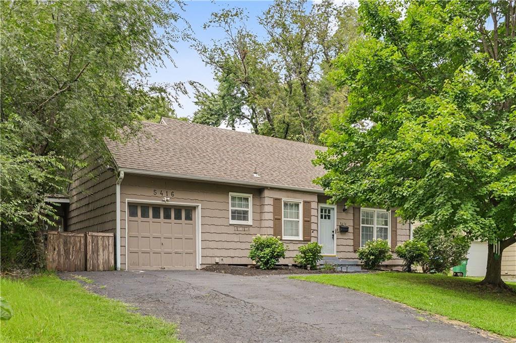 Listing Photo MLS #HMS2629985