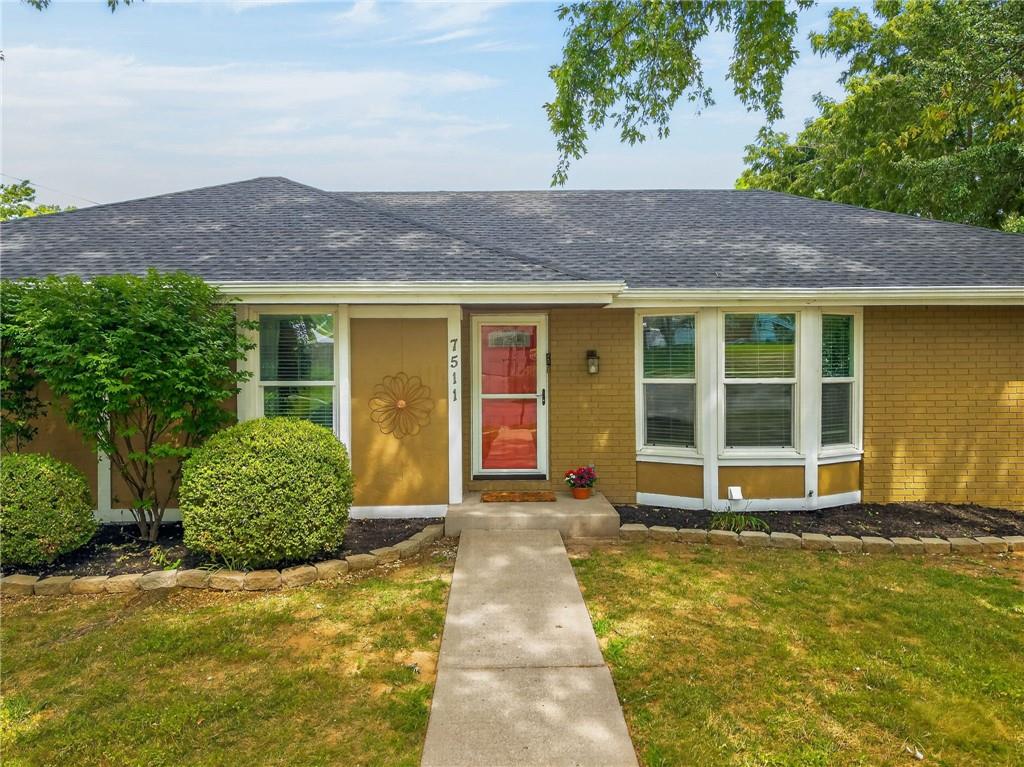 Listing Photo MLS #HMS2630244