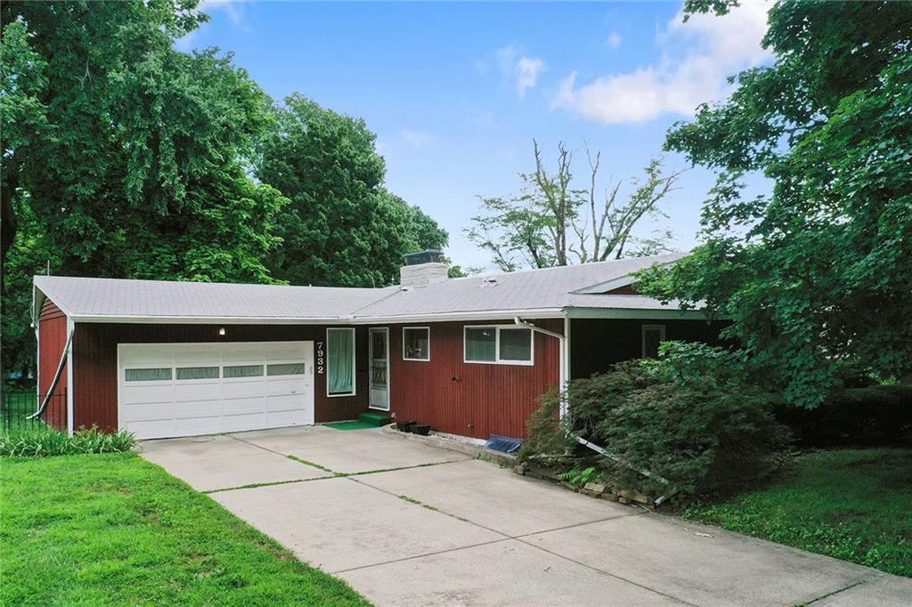 Listing Photo MLS #HMS2631074