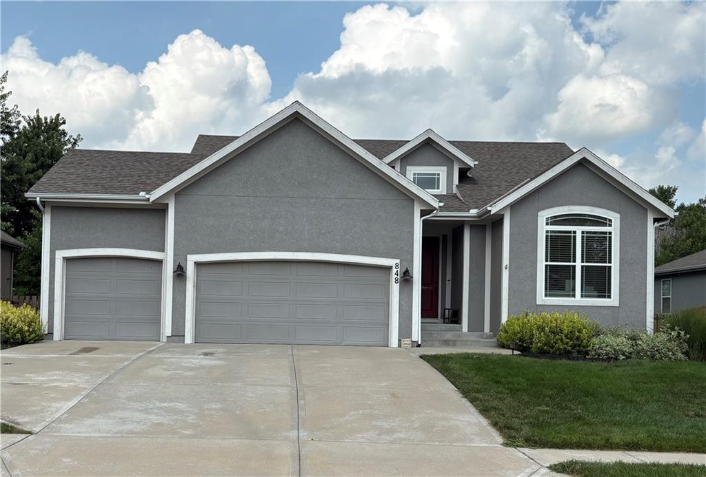 Listing Photo MLS #HMS2631923