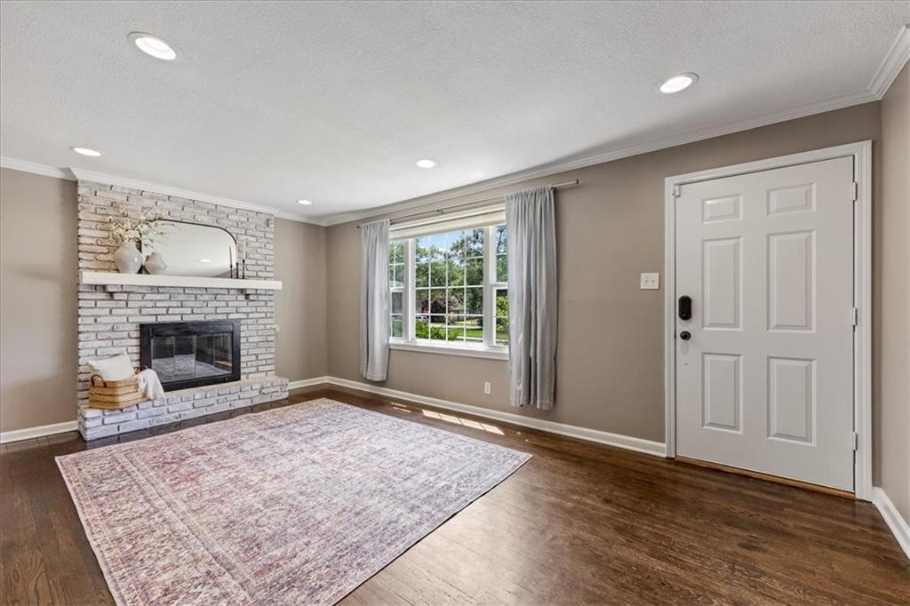 Listing Photo MLS #HMS2632040