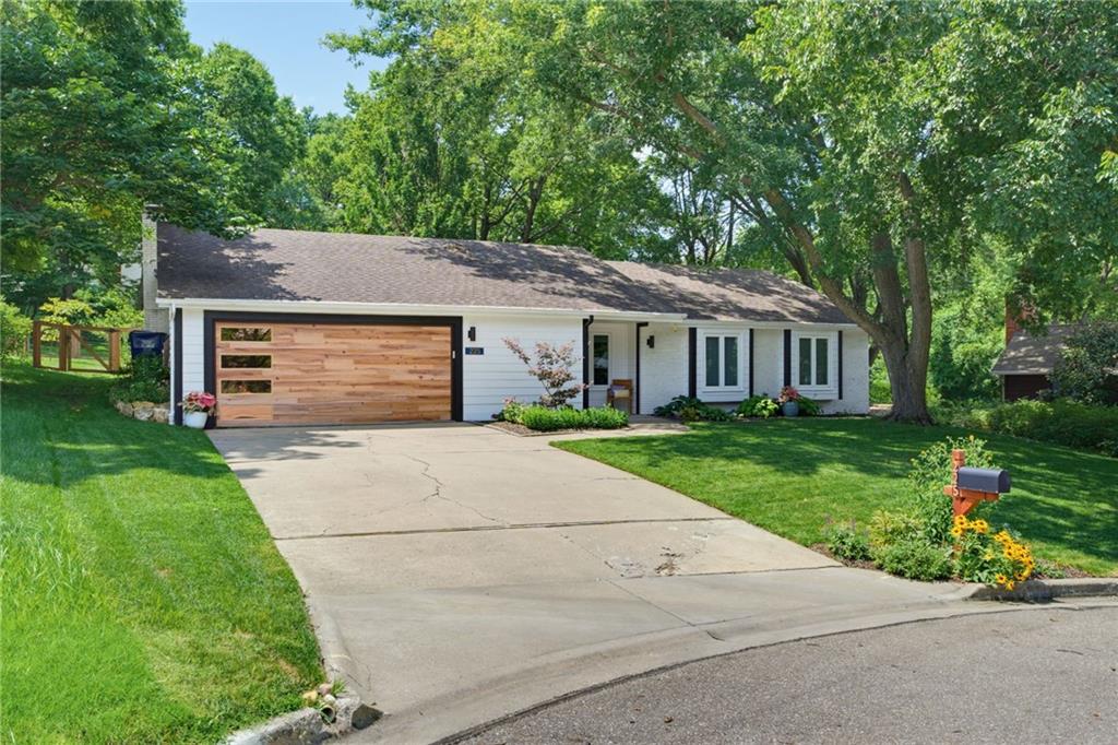 Listing Photo MLS #HMS2632174