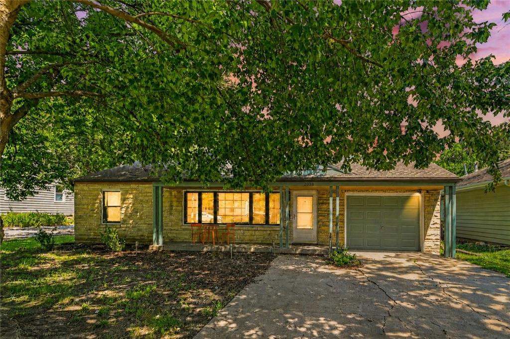 Listing Photo MLS #HMS2632770