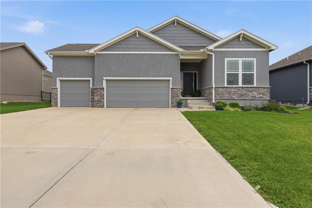 Listing Photo MLS #HMS2632843