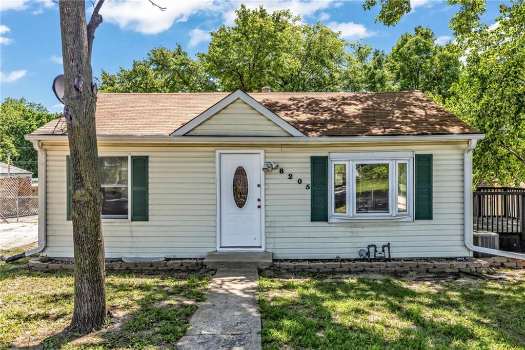 Listing Photo MLS #HMS2633076
