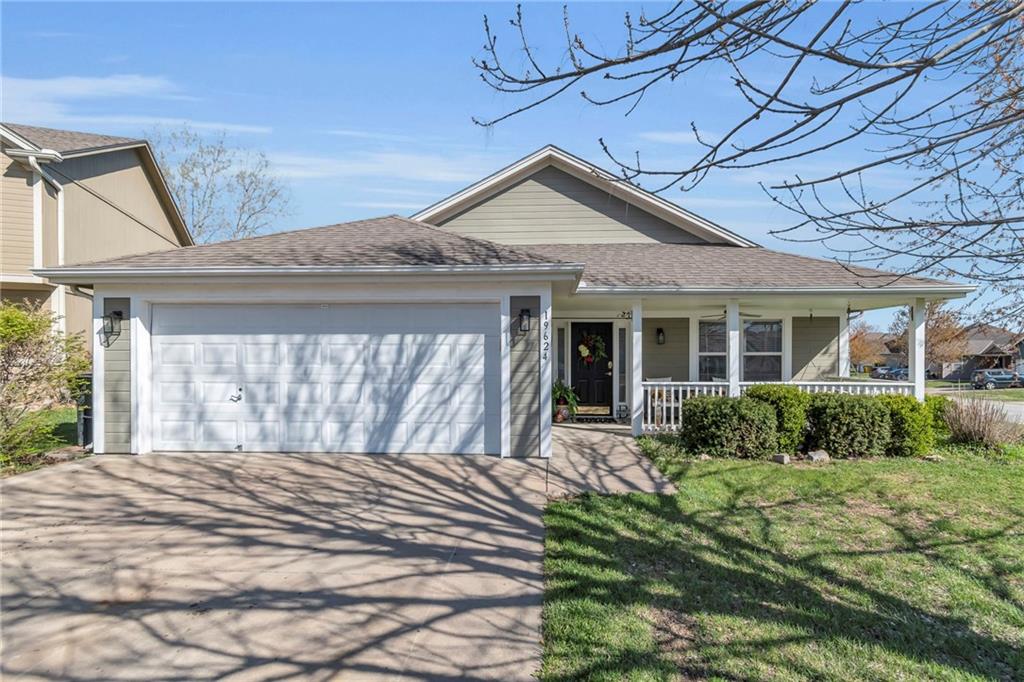 Listing Photo MLS #HMS2633301