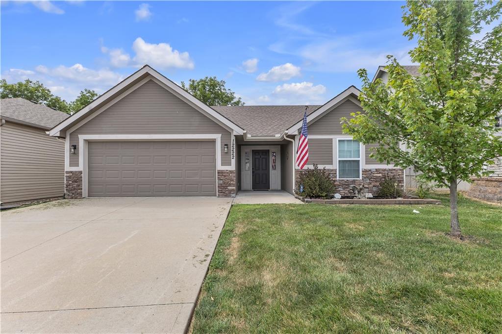 Listing Photo MLS #HMS2633892
