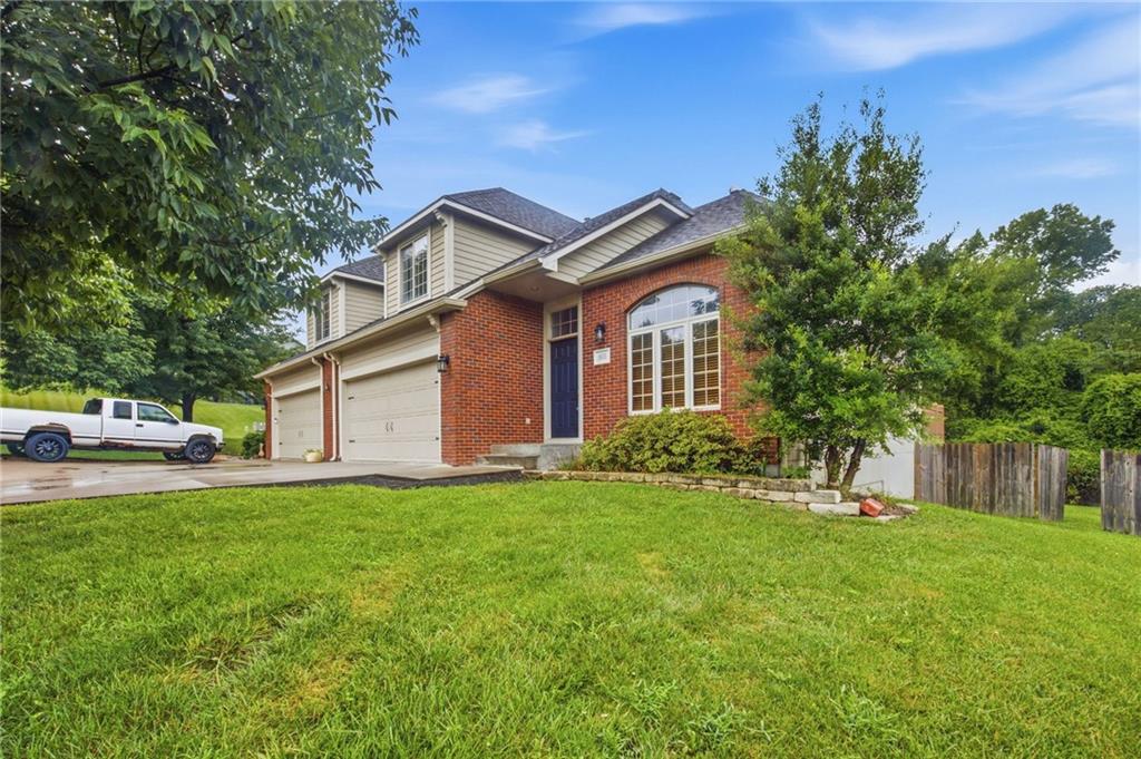 Listing Photo MLS #HMS2634139