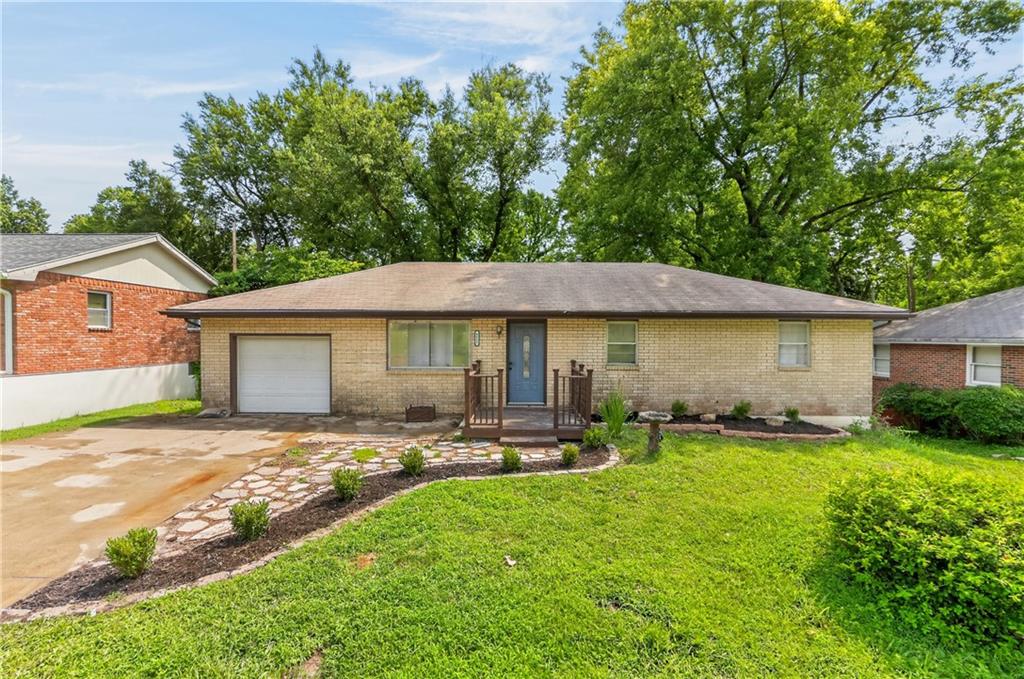 Listing Photo MLS #HMS2634451