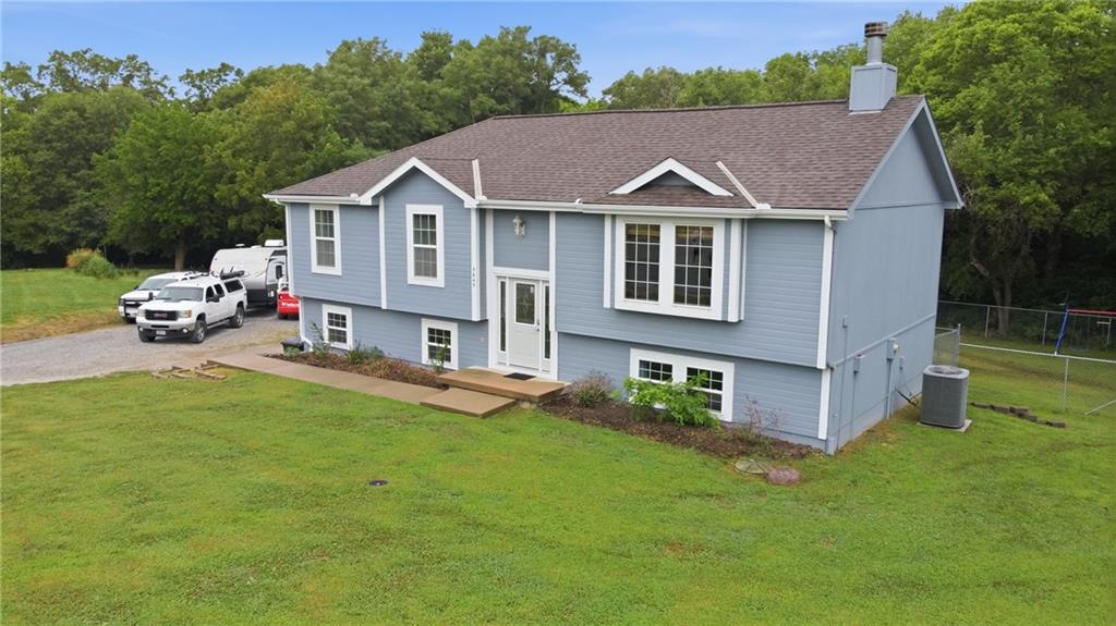 Listing Photo MLS #HMS2634599