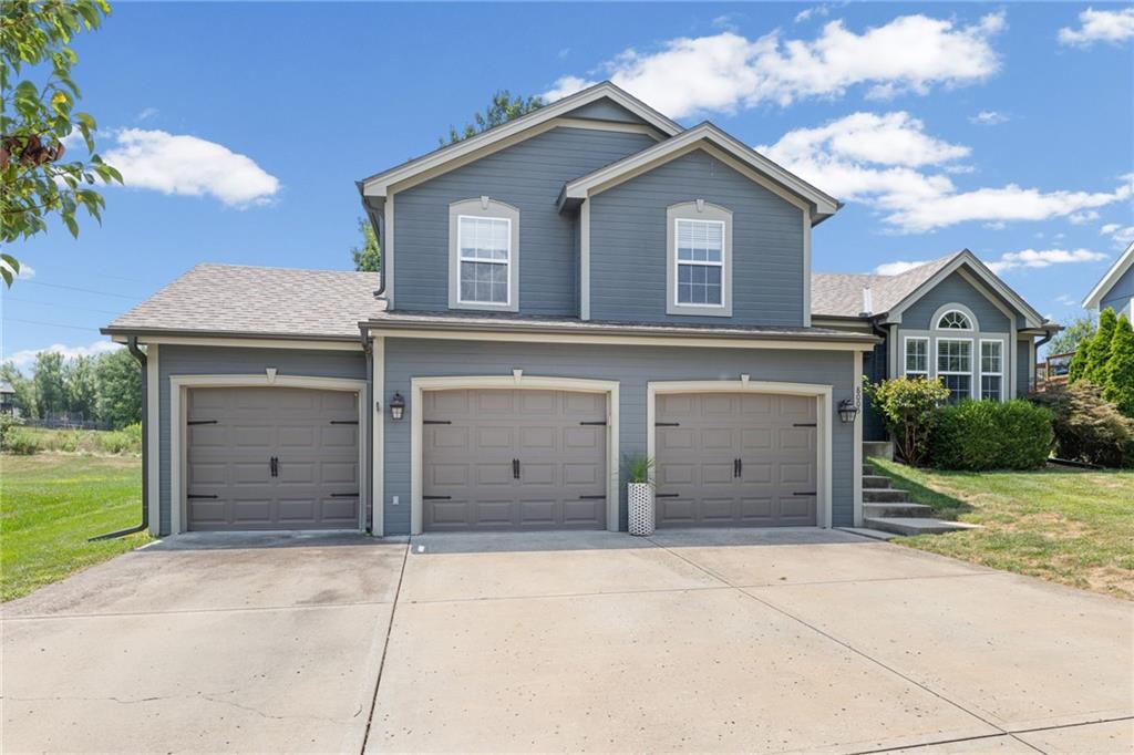 Listing Photo MLS #HMS2634701