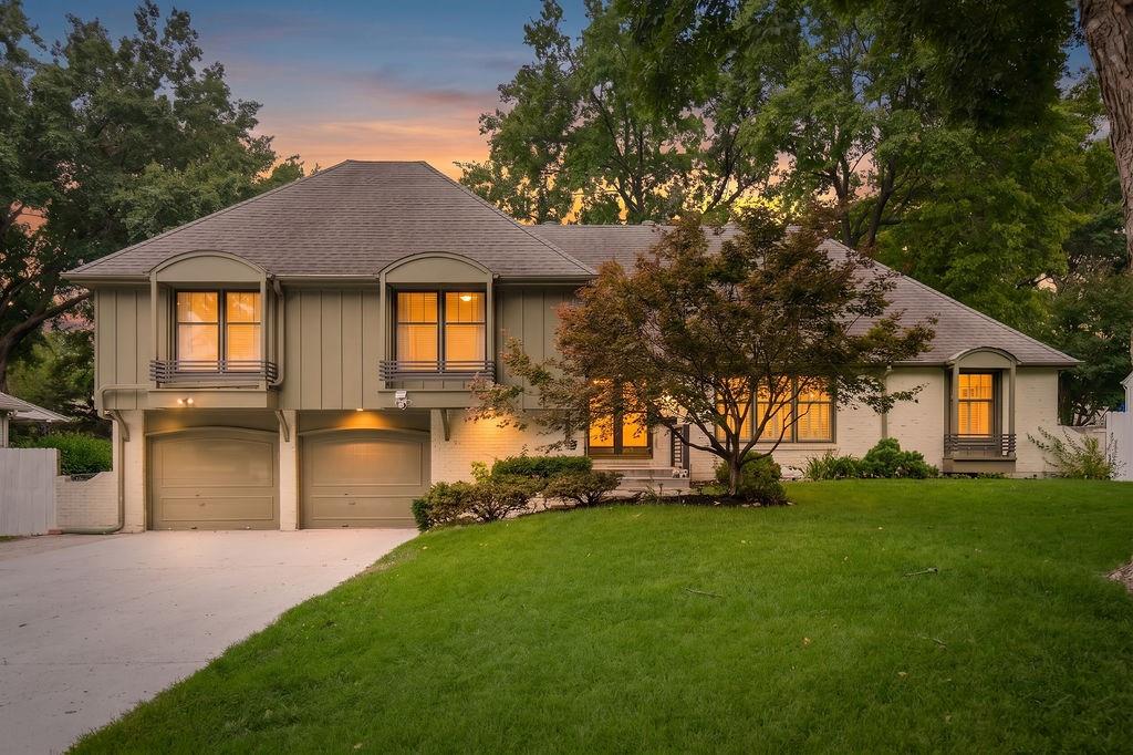Listing Photo MLS #HMS2634763