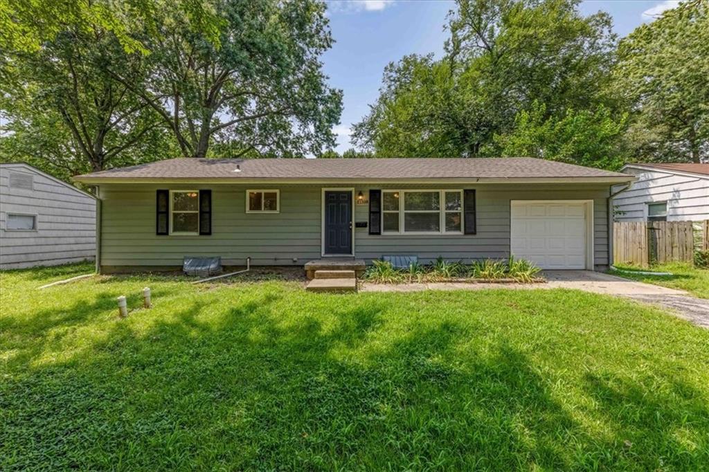 Listing Photo MLS #HMS2635165