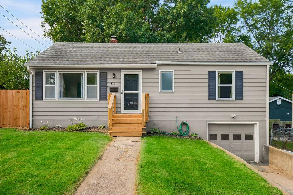 Listing Photo MLS #HMS2635182