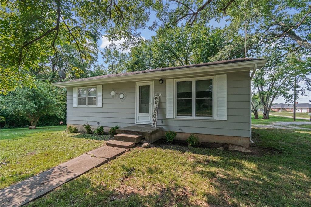 Listing Photo MLS #HMS2635211