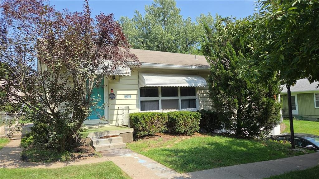 Listing Photo MLS #HMS2636900