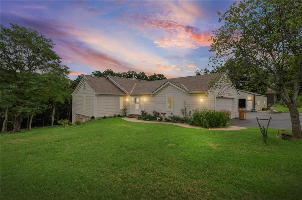 Listing Photo MLS #HMS2637146