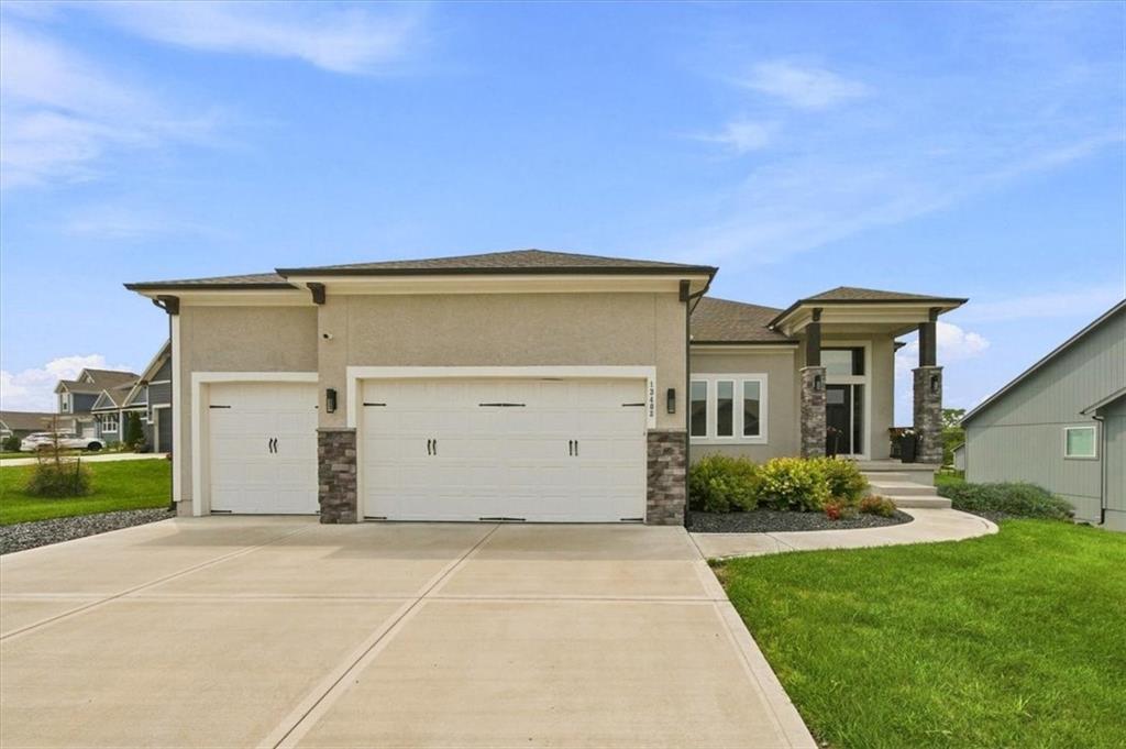 Listing Photo MLS #HMS2638211
