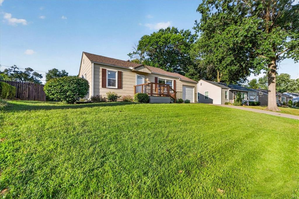 Listing Photo MLS #HMS2638574