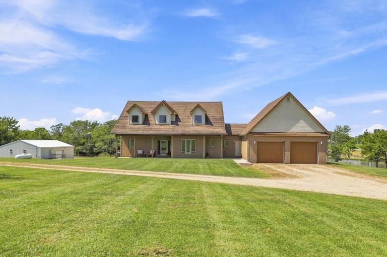 Listing Photo MLS #HMS2638981
