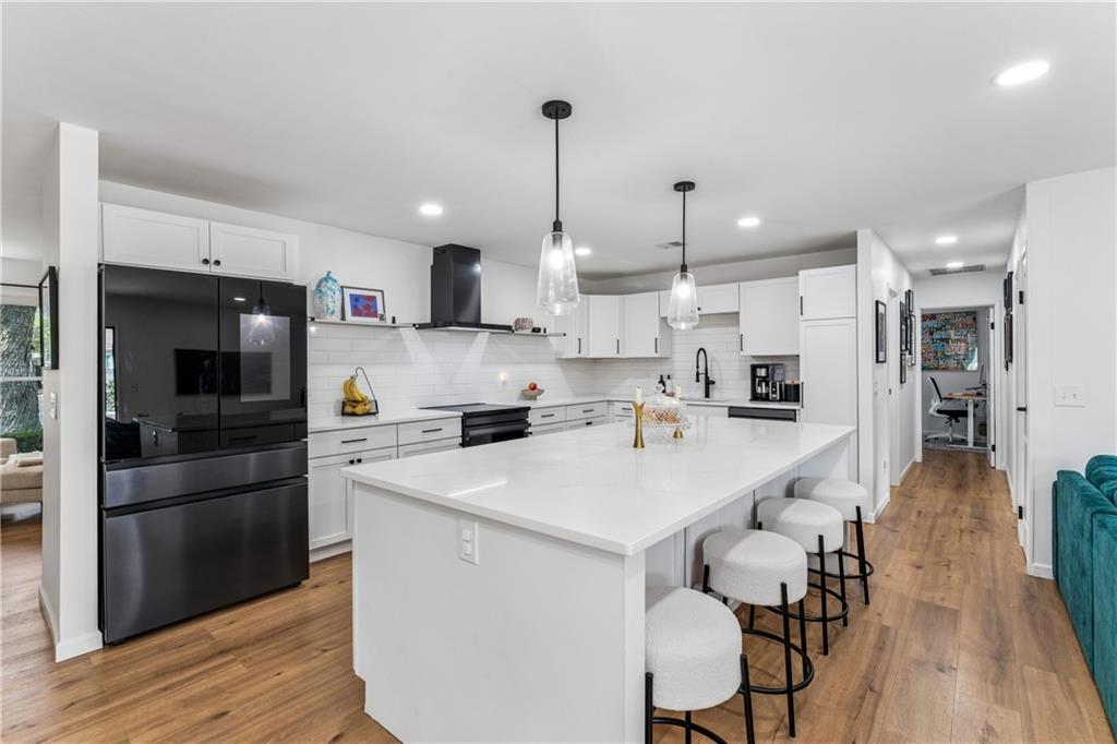 Listing Photo MLS #HMS2641838
