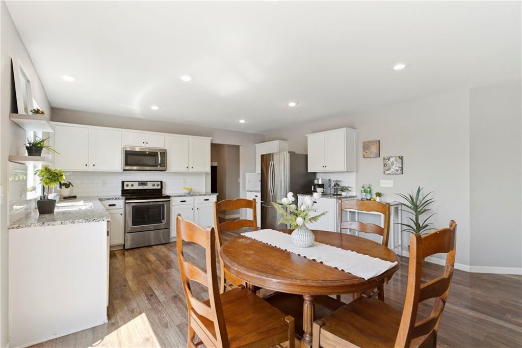 Listing Photo MLS #HMS2643327