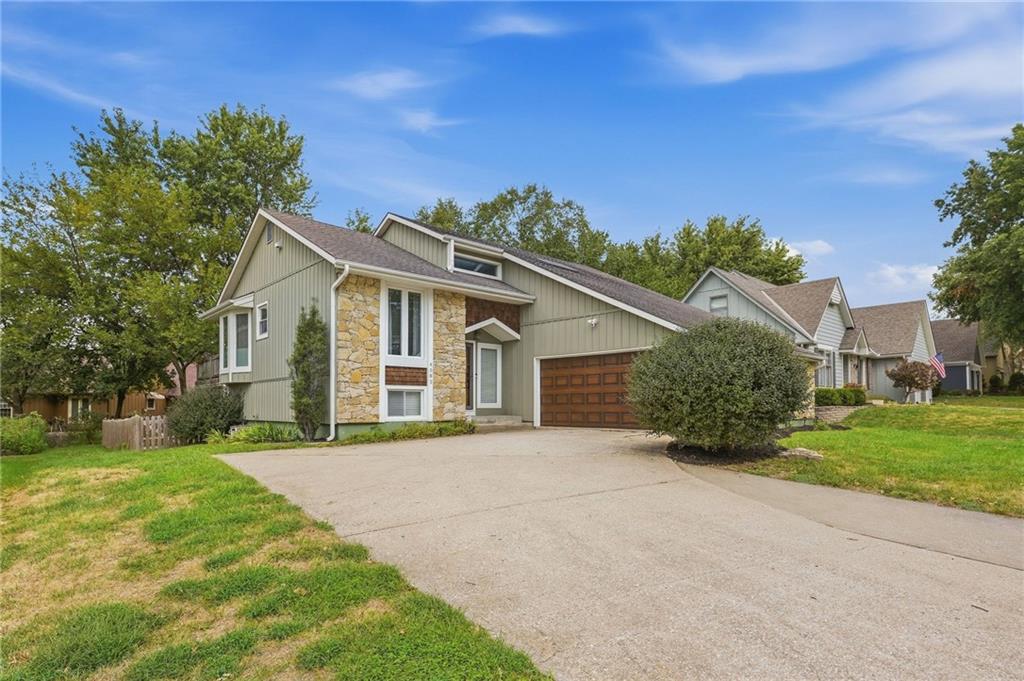 Listing Photo MLS #HMS2643332