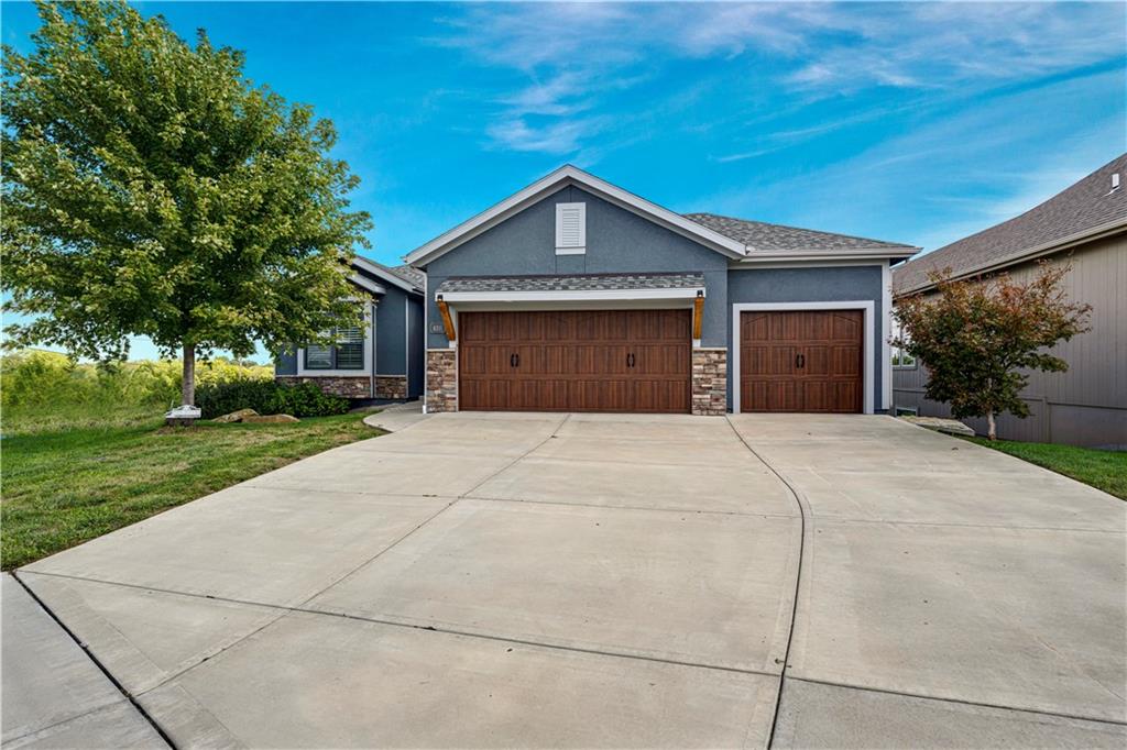Listing Photo MLS #HMS2643455