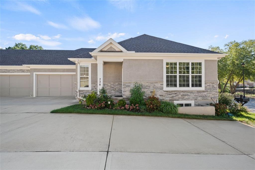 Listing Photo MLS #HMS2643892