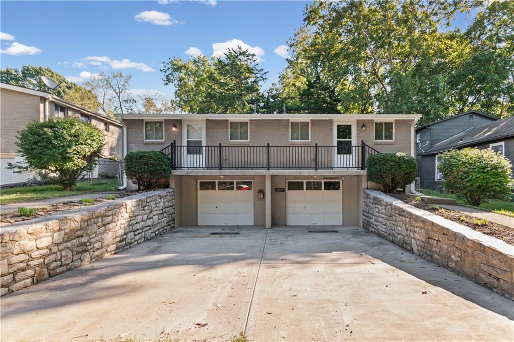 Listing Photo MLS #HMS2644003