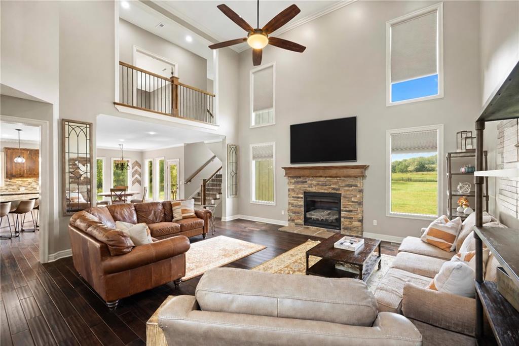 Listing Photo MLS #HMS2644303