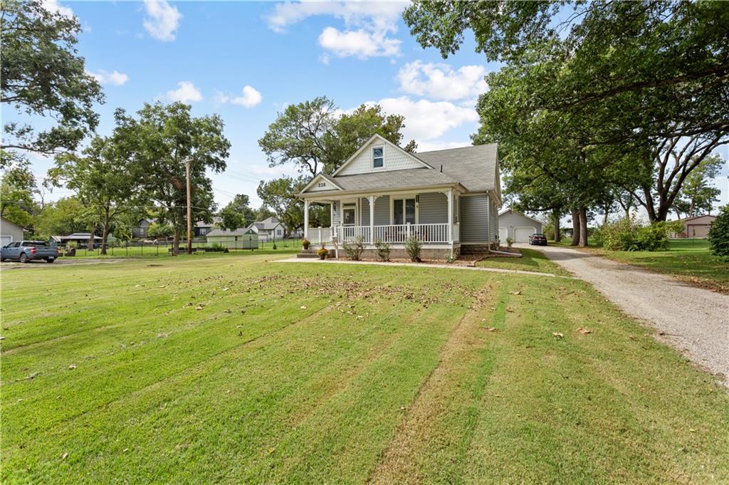 Listing Photo MLS #HMS2644779