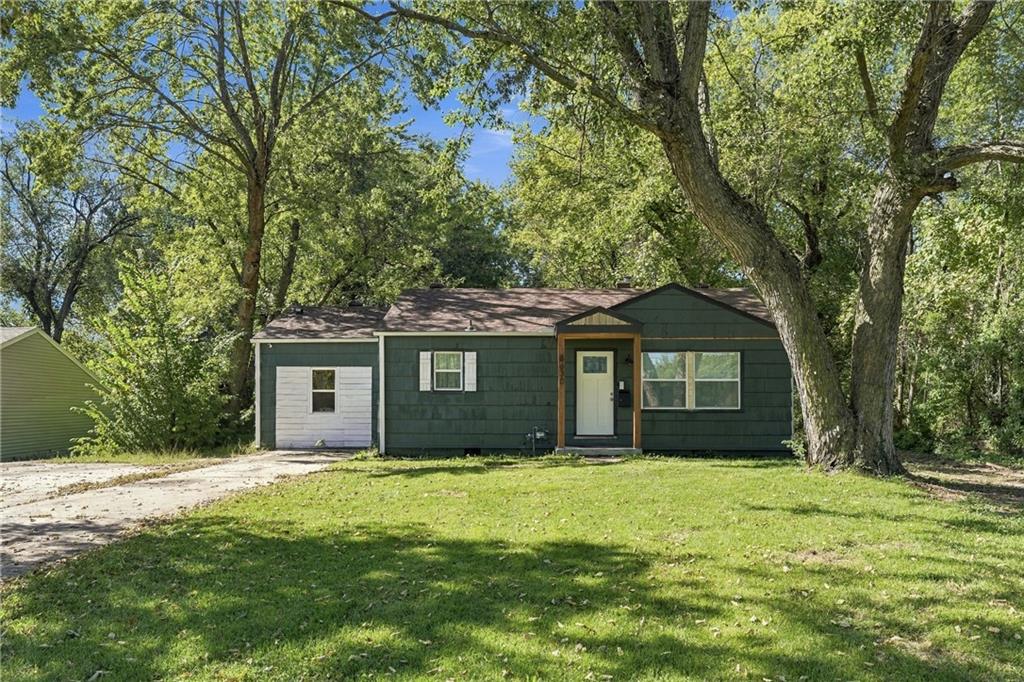 Listing Photo MLS #HMS2645020