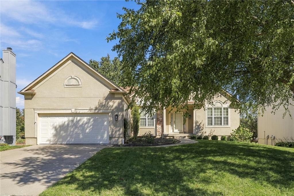 Listing Photo MLS #HMS2645124