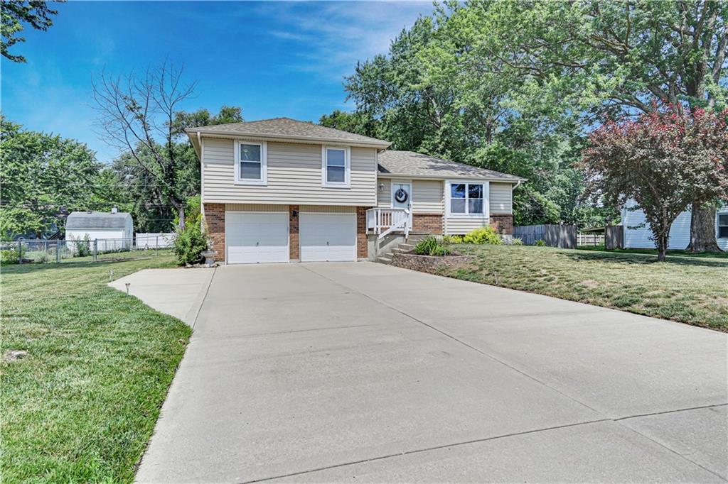 Listing Photo MLS #HMS2645188