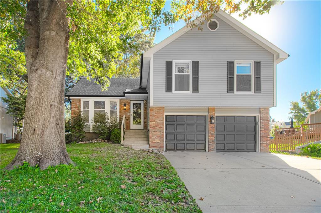 Listing Photo MLS #HMS2645389